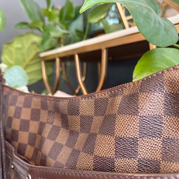 Louis Vuitton Bloomsbury GM*PRICE is FIRM* - Picture 3 of 16